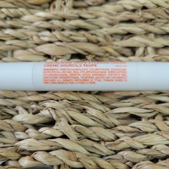 Chella Eyebrow Creme Wand Tantalizing Taupe w/ Angeled Brush BNIB ToGo Friendly - Picture 5 of 6